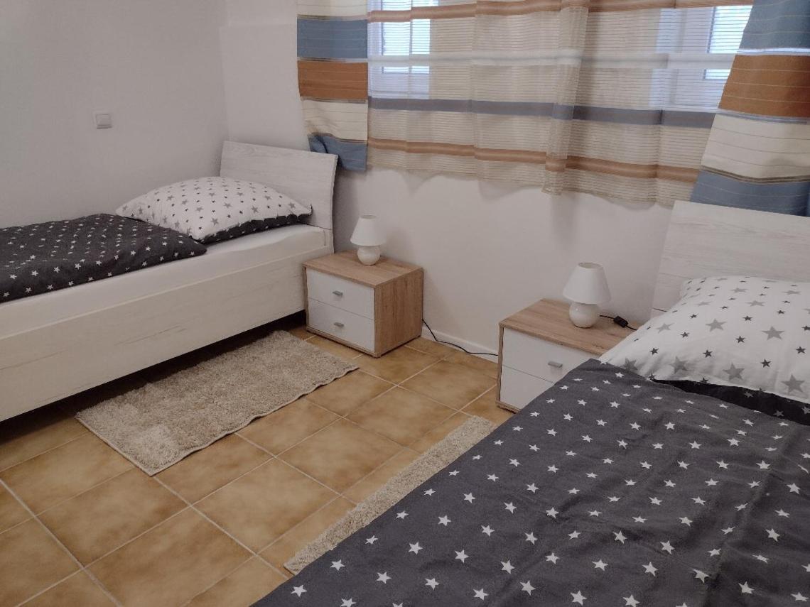 Appartement In Nitra Under The Zobor-Hill Zewnętrze zdjęcie